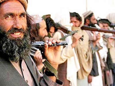 استفاده عجیب طالبان از هلی‌کوپترهای نظامی