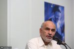 فرشاد مومنی: کمر اقتصاد ایران شکسته است